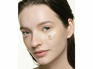 Korres Wild Rose Brightening Foundation SPF15 Άγριο Τριαντάφυλλο WRF2 για Λάμψη & Φυσική Κάλυψη, 30ml