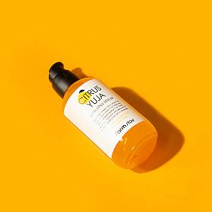 Farmstay Citrus Yuja Vitalizing Serum - Ενυδατικός και προστατευτικός ορός για όλους τους τύπους δέρματος sibling Yuzu - 100ml