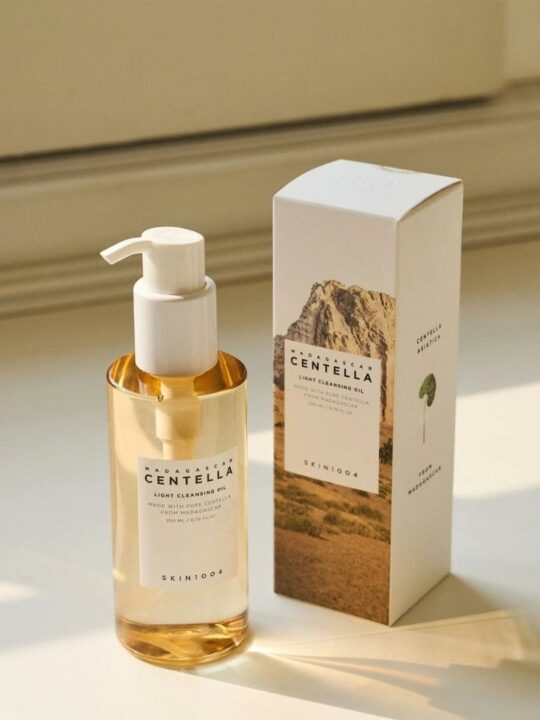 Skin1004 Madagascar Centella Light Cleansing Oil – Έλαιο καθαρισμού κ ντεμακιγιάζ με σεντελα ασιατικα - 200ml