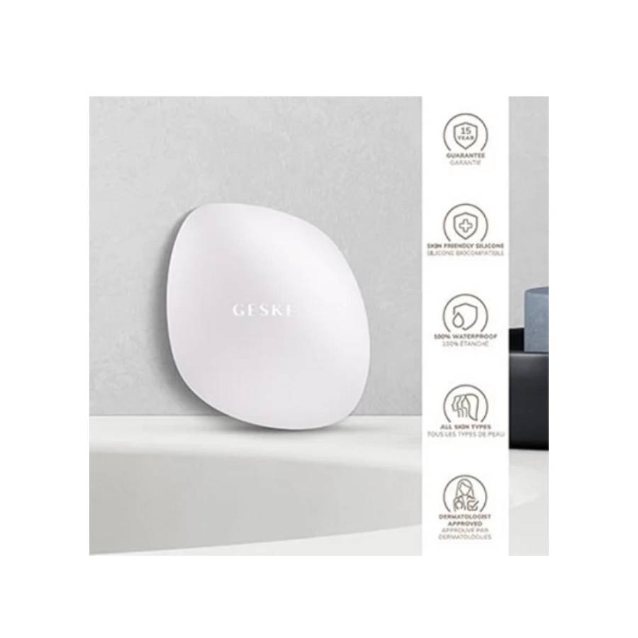 Geske Facial Brush 4 in 1 Starlight Βούρτσα με σιλικονούχες άκρες για βαθύ καθαρισμό και καθαρισμό στην ζώνη Τ - 1 τεμάχιο